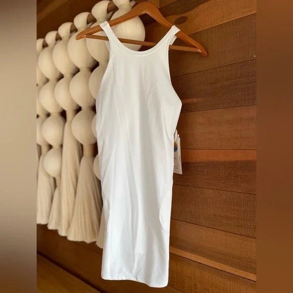 Vuori Volley Dress - Picture 6 of 7